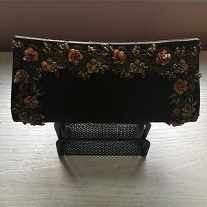 Elegant Black Floral Clutch